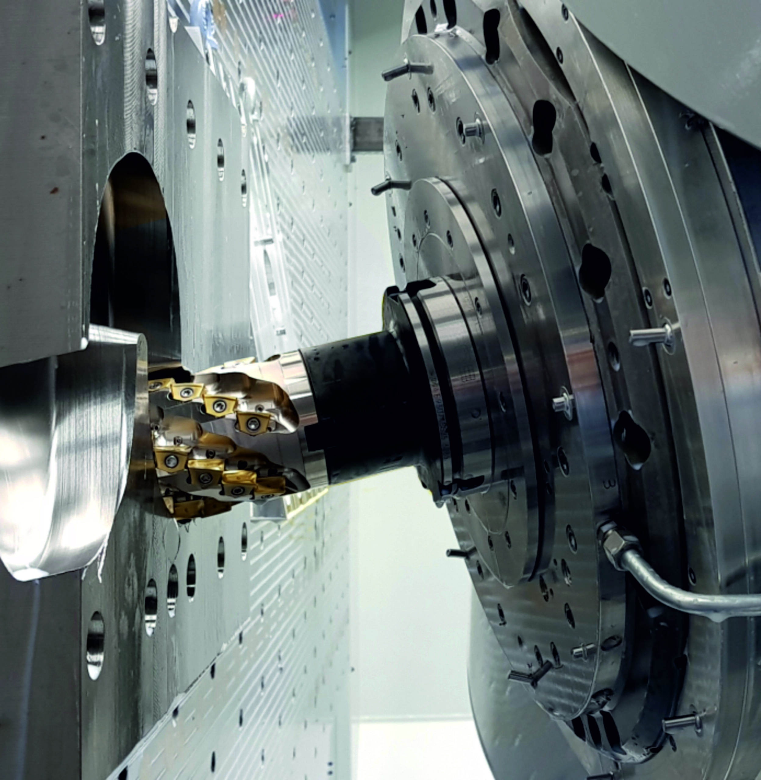 Titan-milling-on-Jet-Five